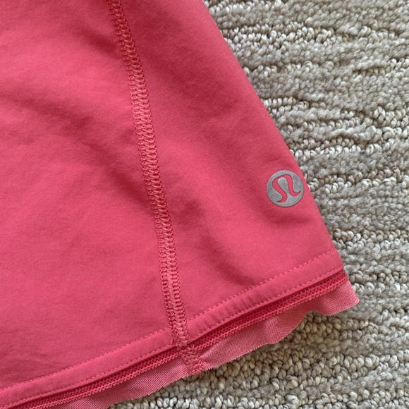 Lululemon Tank Size 8 - Picture 2 of 6